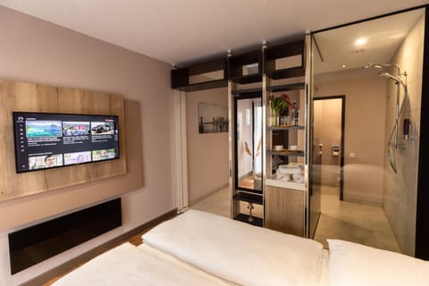 Staff, Balcony/Terrace, Photo of the whole room, Bedroom