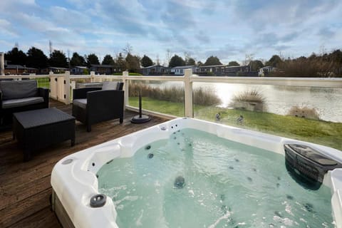 Patio, Hot Tub, Lake view, furniture