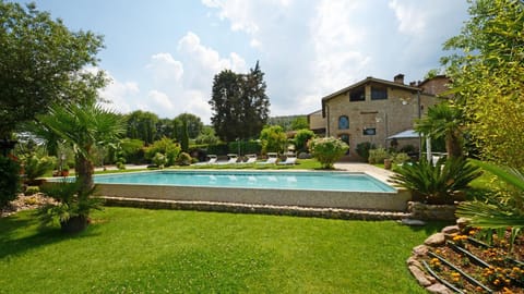 Property building, Garden, Swimming pool