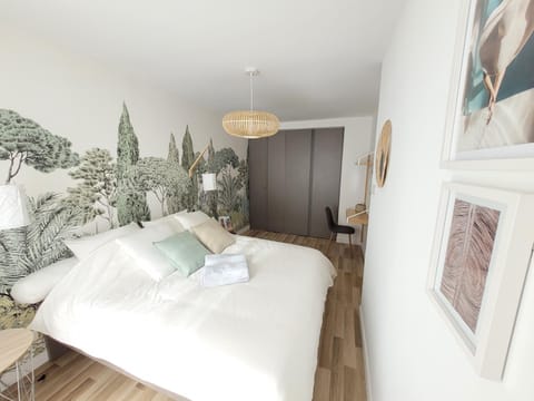 Bed, Photo of the whole room, Business facilities, Bedroom