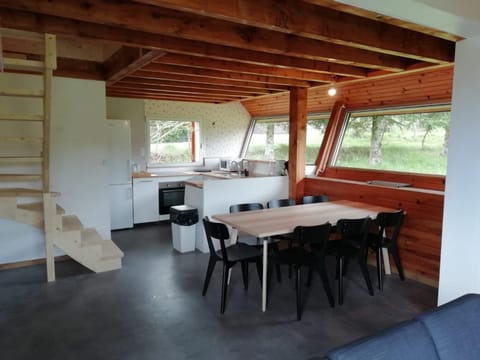 Gîte Granit des Fraux Chalet in Besse-et-Saint-Anastaise