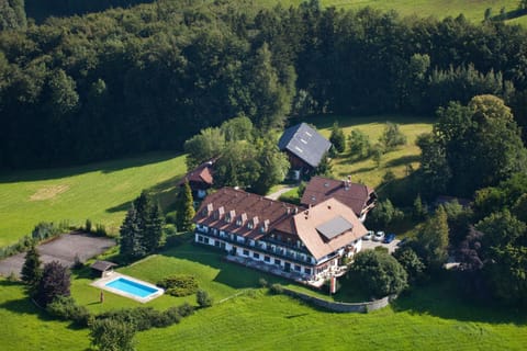 Area and facilities, Swimming pool, Swimming pool
