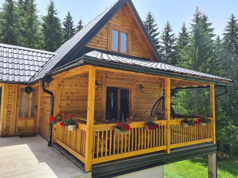 Brvnara Vukovine Chalet in Zlatibor District, Serbia