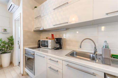 Studio Mare Apartment in Zadar