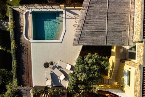 Property building, Day, Bird's eye view, Garden, Hot Tub, Solarium, View (from property/room), Balcony/Terrace, Garden view, Pool view, Swimming pool, sunbed