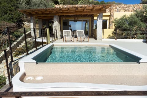 Natural landscape, Hot Tub, Balcony/Terrace, Pool view, Swimming pool, sunbed