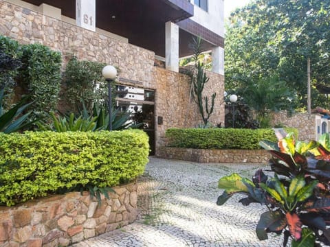 Excelente cobertura duplex a 2 quadras da Praia do Forte com 4 quartos Apartment in Cabo Frio