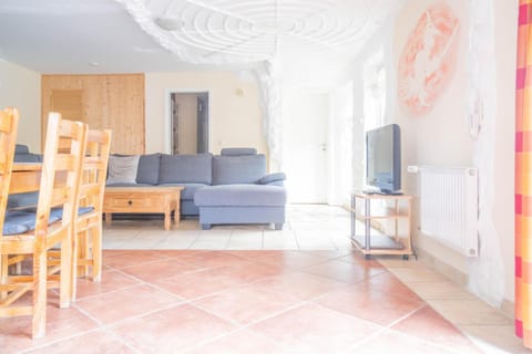 Hexenhaus Remise Apartment in Prerow