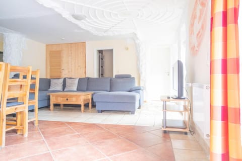 Hexenhaus Remise Apartment in Prerow