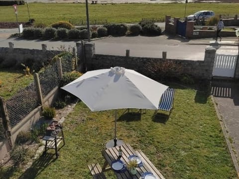 Maison bord de mer avec jardin et parking privé - FR-1-542-41 House in Brittany