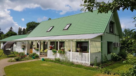 Property building, Day, Garden