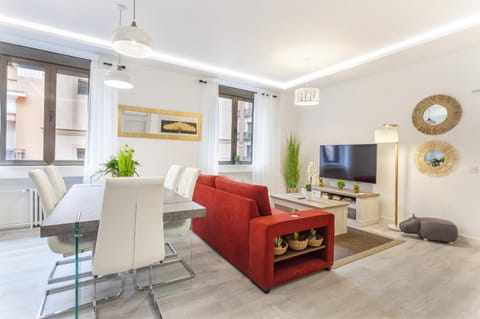 Communal lounge/ TV room, Living room