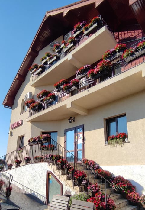 Property building, Balcony/Terrace