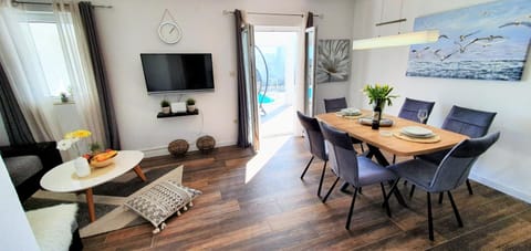 Anas lagoon holiday house with pool at azure beach Villa in Split-Dalmatia County