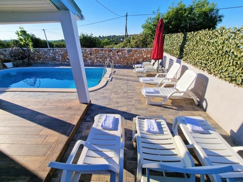 Anas lagoon holiday house with pool at azure beach Villa in Split-Dalmatia County