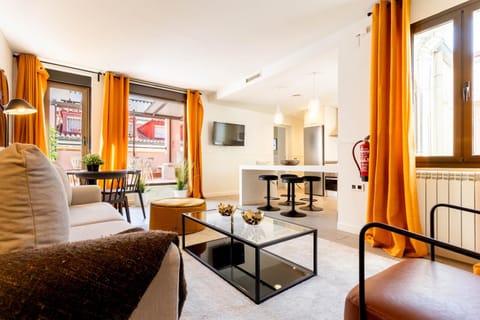 Communal lounge/ TV room, Living room