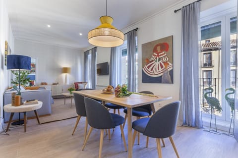 Communal lounge/ TV room, Living room