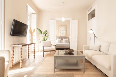 Communal lounge/ TV room, Living room