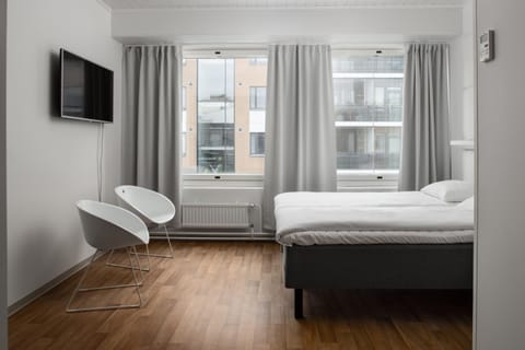 Bed, TV and multimedia, Photo of the whole room