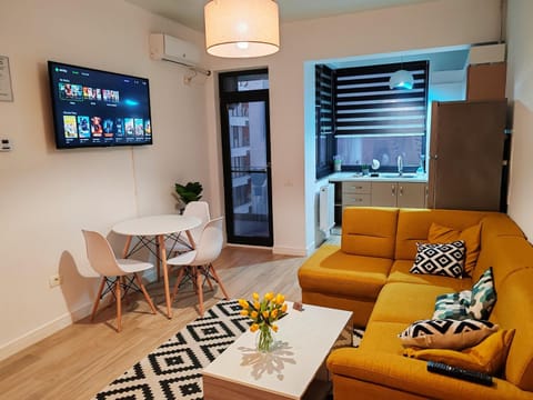 TV and multimedia, Living room, air conditioner