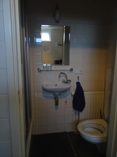 Studio met woonslaapkamer,keuken en badkamer Dreefje 5 Apartment in Westkapelle