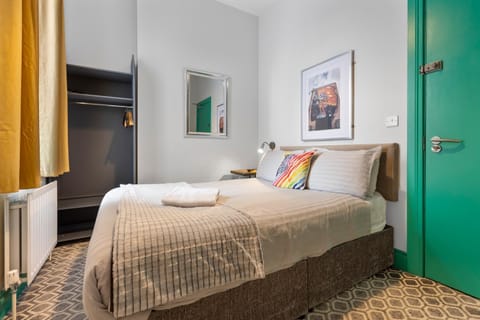 Bed, Bedroom, wardrobe