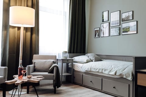 Photo of the whole room, Bedroom