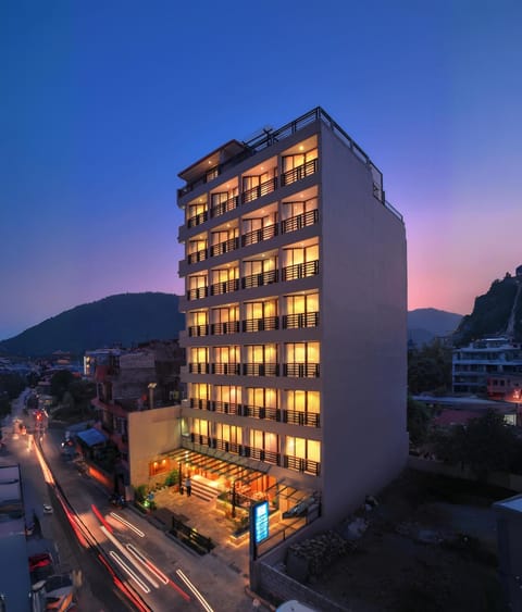 Property building, Restaurant/places to eat, Swimming pool, Breakfast
