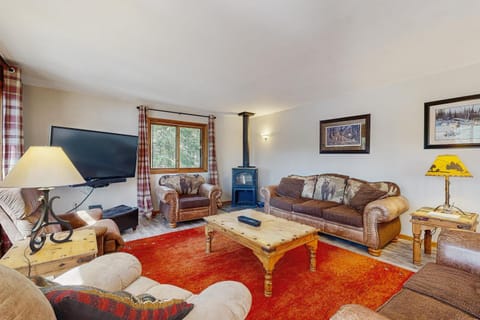 Kape Eagle Lodge House in Wisconsin