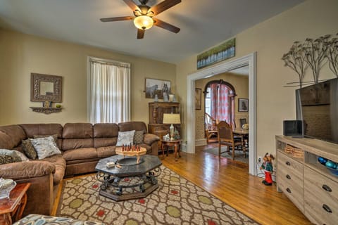 Spacious Victorian Home quarter Mi to Holiday Valley! House in Ellicottville