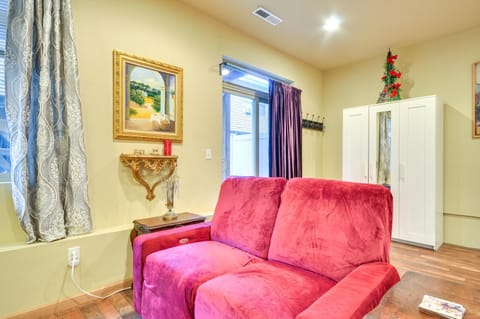 Inviting Studio with Patio, 15 Mi to Portland! Apartment in Vancouver