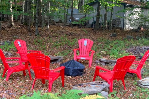 Pocono Lake Retreat with Fire Pit and Private Hot Tub! House in Coolbaugh Township