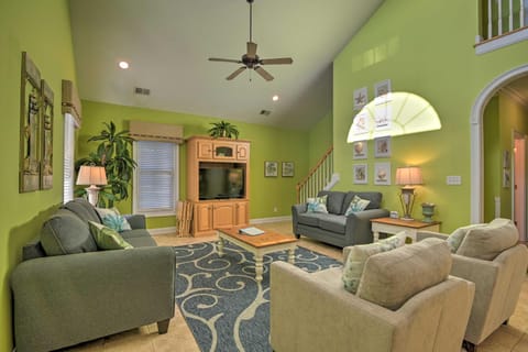 Game Room Surfside Beach Resort Hideaway! House in Surfside Beach