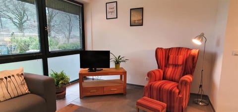 Living room, Photo of the whole room, Bedroom