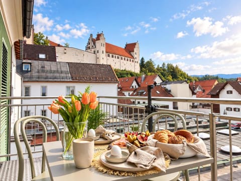 Balcony/Terrace, Landmark view