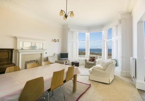 Living room, Dining area, Sea view