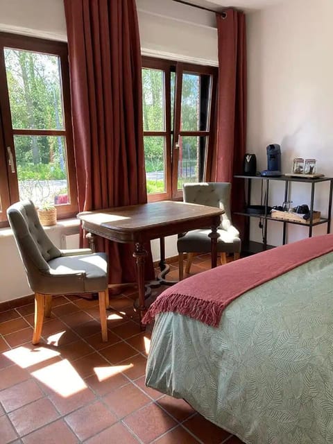 Dining area, Bedroom