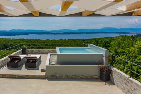 Summer, Sea view, Swimming pool, sunbed