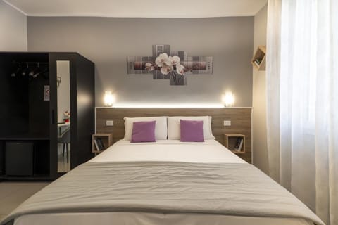 Affittacamere Orchidea for Tourists Hesperia Hosp Bed and Breakfast in Modena