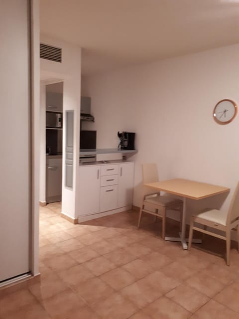 Hotel Albatros Apartment in Mouans-Sartoux