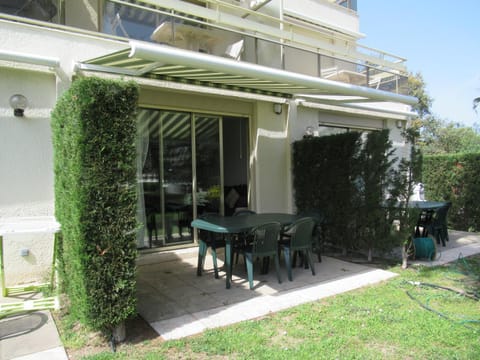 Appartement T2 Saint-Raphaël Apartment in Saint-Raphael