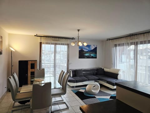 Le Balcon du Laudon Au cœur de St Jorioz spacieux appartement avec terrasse et vue montagne Apartment in Sévrier