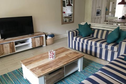 Riverclub Club Mews - modern, spacious, close to the beach Apartment in Plettenberg Bay