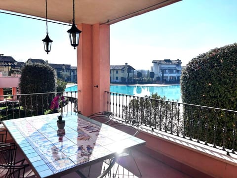 Balcony/Terrace, Dining area, Pool view, Swimming pool