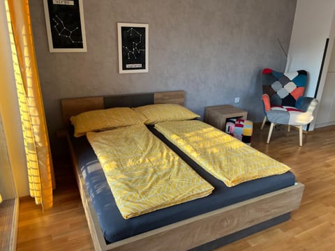 Bed, Photo of the whole room