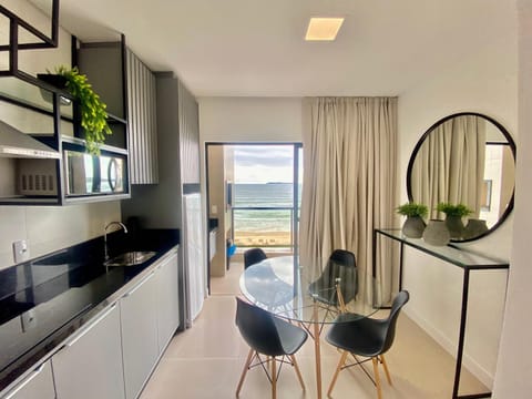 Kitchen or kitchenette, Dining area, Sea view