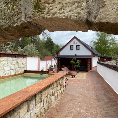 Property building, Swimming pool