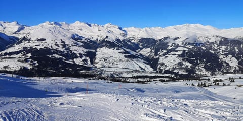 Natural landscape, Winter, Skiing, Skiing, Hiking, Mountain view
