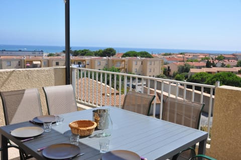 Patio, Sea view