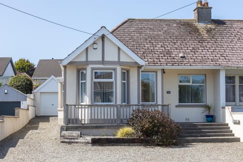 Coffee Cottage Portrush Holiday Home Self Catering House in Northern Ireland